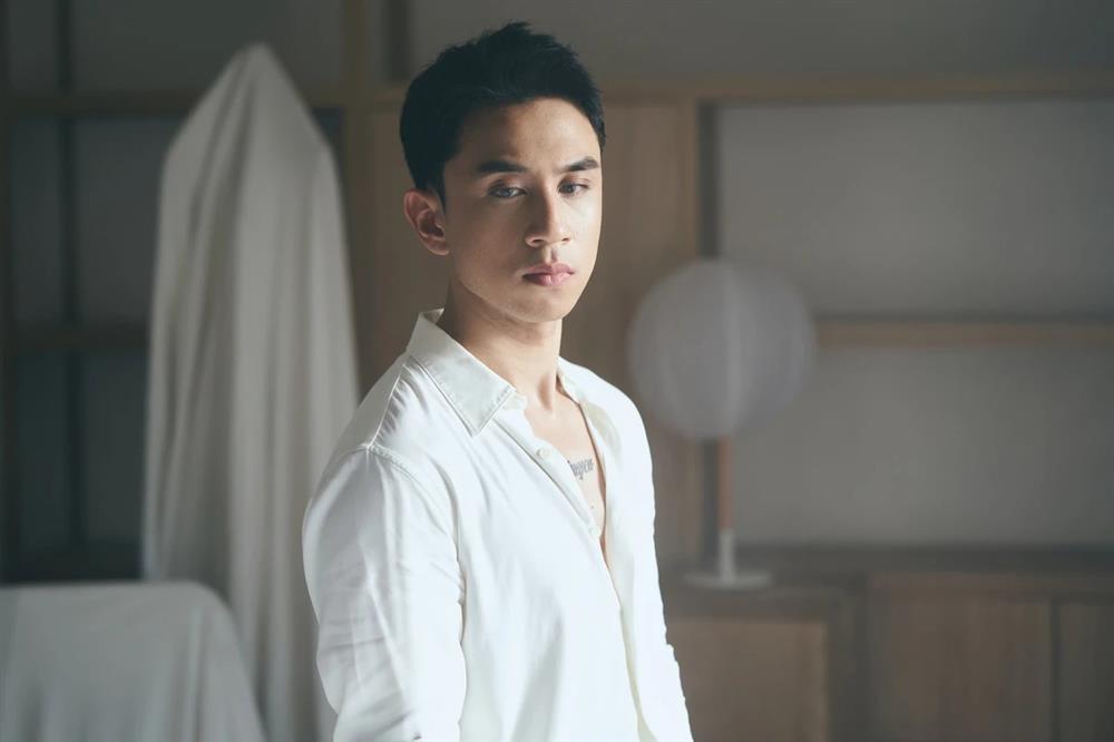 Từ vụ Lưu Thiên Hương bị ném điện thoại vào mặt: Nhìn lại những vụ tố đồng nghiệp trong showbiz Việt-6