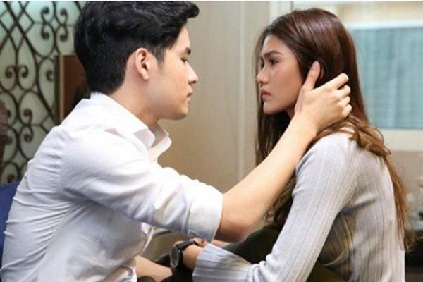 Món quà mừng cưới của bạn trai cũ làm tôi day dứt, ân hận mãi-2