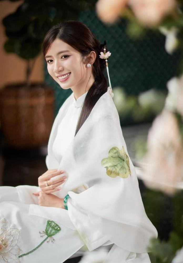 Đám cưới Ngọc Huyền Thương ngày nắng về: Cơ ngơi gia đình chú rể khiến cư dân mạng trầm trồ-1