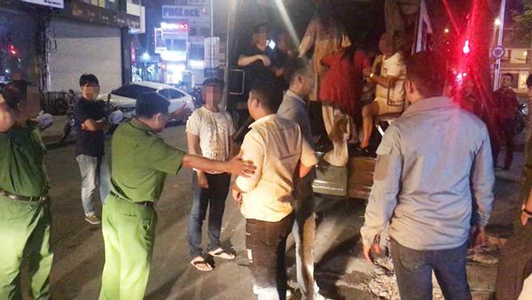 Góc khuất ở những tụ điểm mại dâm núp bóng nhà hàng tại TP.HCM-5