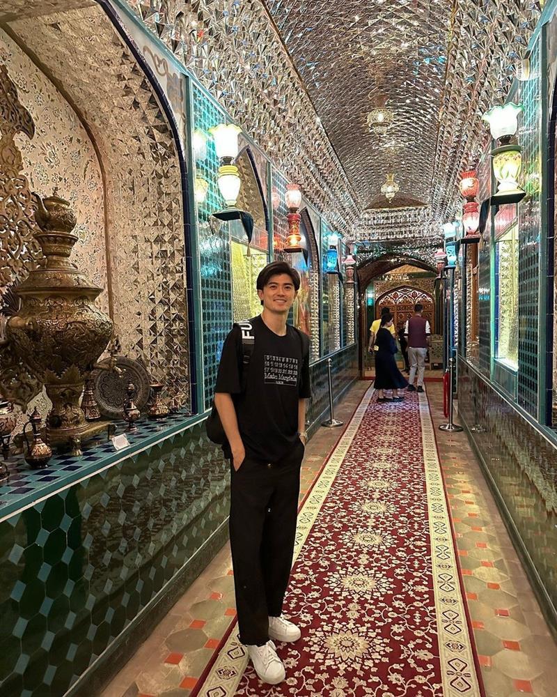 Đội phó tuyển Nhật Bản đẹp trai, đang yêu nữ diễn viên nóng bỏng-6