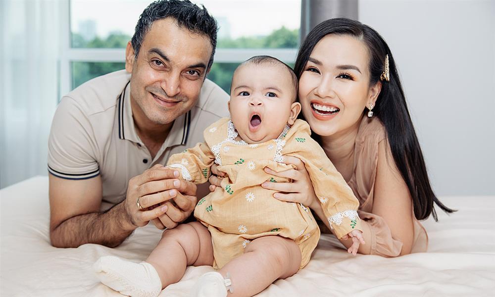 Vừa xem clip con gái được vú nuôi gửi, Võ Hạ Trâm chỉ muốn về nhà ngay tức khắc vì lý do này-3