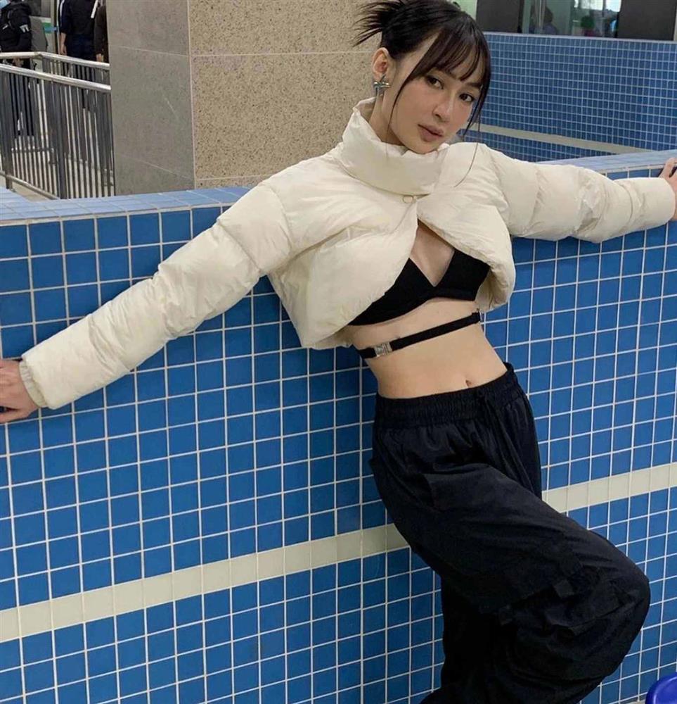 Chi Pu và bạn thân 14 năm đều có nhan sắc, gu ăn mặc nóng bỏng tương đồng-7