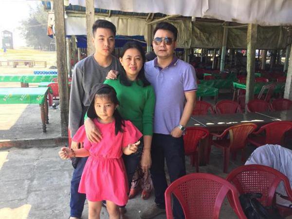 Hôn nhân đời thực của diễn viên VFC: NSƯT Trịnh Mai Nguyên ấm êm bên vợ ngoài ngành-8