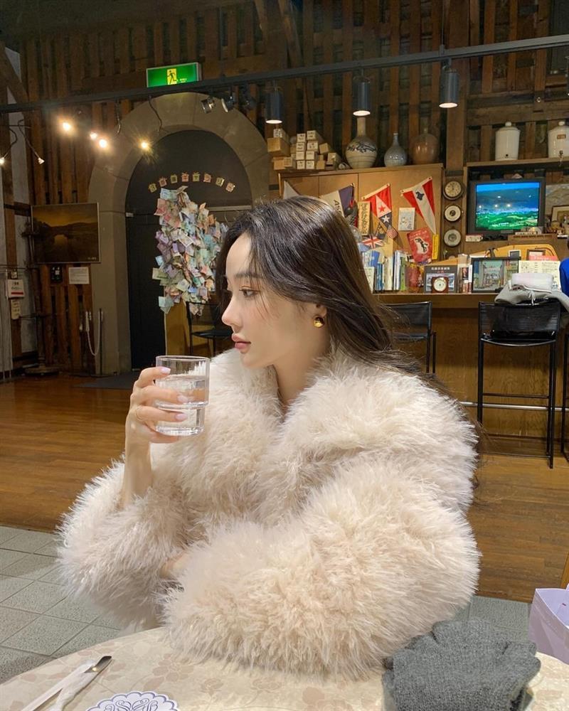 Trời lạnh diện áo lông là chuẩn, vừa ấm vừa chảnh tuyệt đối-1