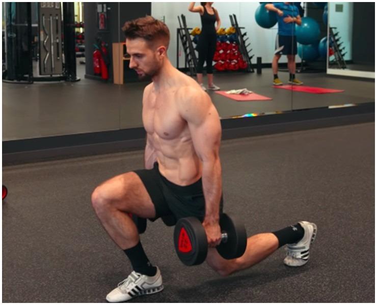 Phù thủy thể hình sở hữu body siêu thực, chuyên giúp các doanh nhân lột xác-4