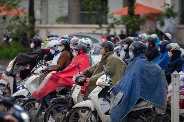 Nhiều trường Hà Nội cho học sinh nghỉ học vì trời rét-4