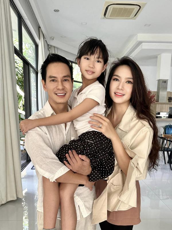 Con gái Lý Hải - Minh Hà mới 10 tuổi đã khoe chân dài miên man, nhan sắc được nhận xét sẽ giống mẹ-3