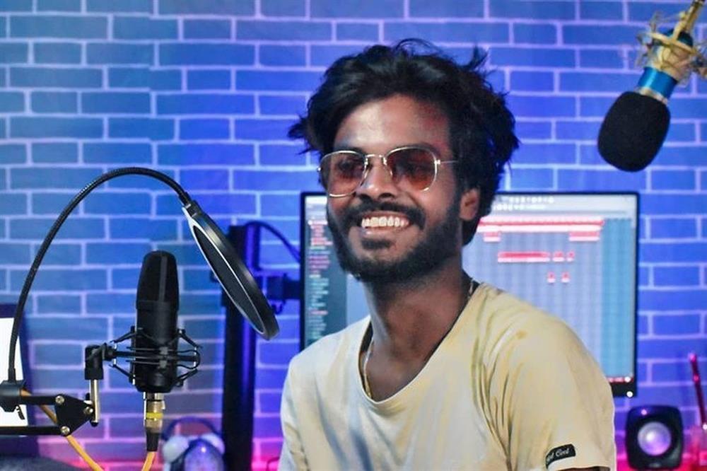 Chàng trai Ấn Độ gây sốt mạng, hút triệu view khi hát tiếng Việt siêu đỉnh-2