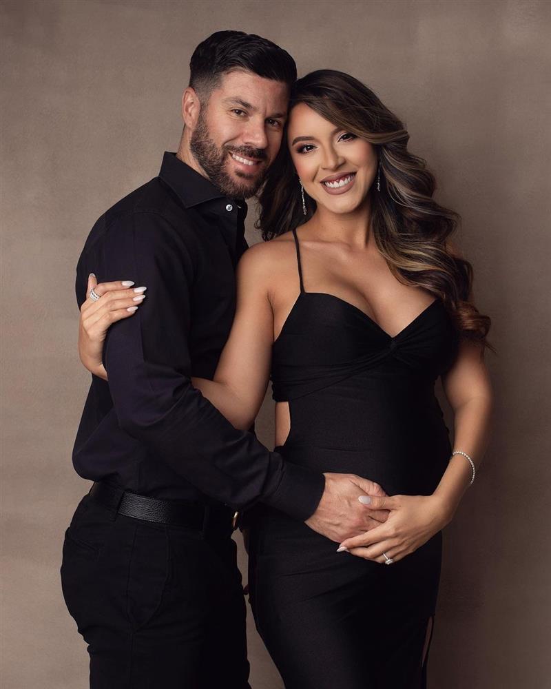 Hoa hậu Trái Đất 2016 gây tranh cãi khi thi Hoa hậu Hoàn vũ-2