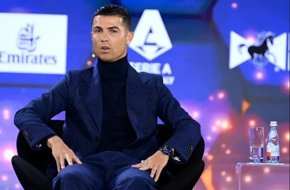 C.Ronaldo phát biểu đụng chạm tới FIFA và Messi-2