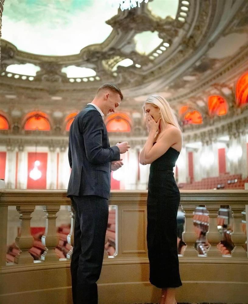 Hoa hậu Mỹ được cầu hôn sau một tuần đăng quang-2