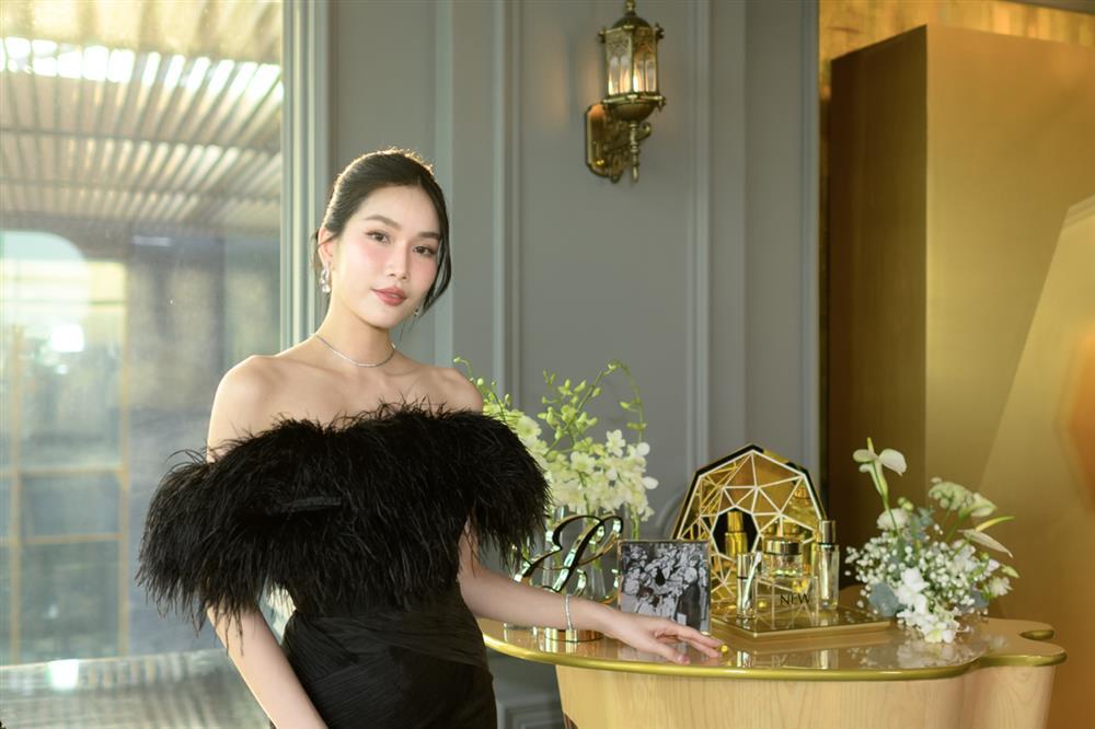 Sao Việt tìm hiểu công nghệ chăm sóc da mới của Estée Lauder-3