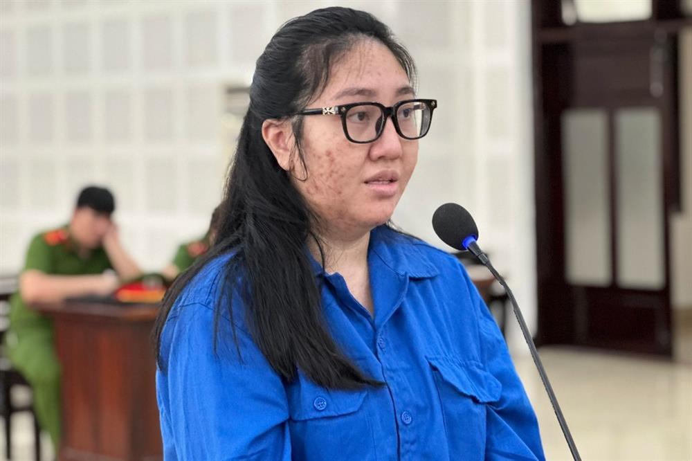 Nữ giám đốc lợi dụng chuyến bay giải cứu để lừa đảo-1