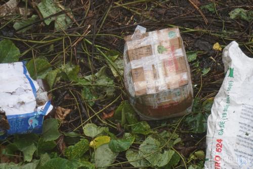 Cận cảnh hiện trường vụ xe khách lao xuống vực ở cao tốc La Sơn – Túy Loan-8