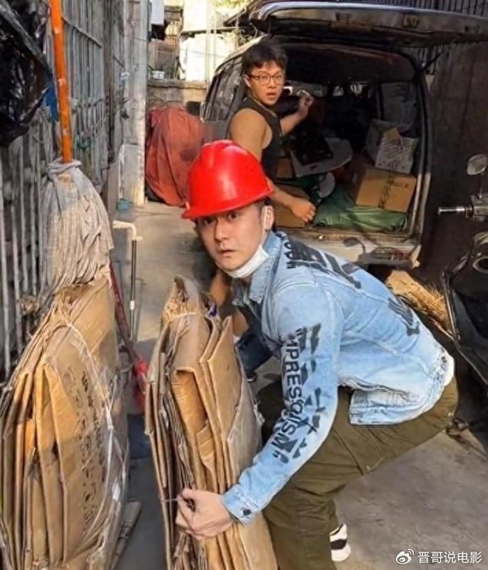 Từng ngồi tù vì đánh bạn gái, nam diễn viên có thể phải bồi thường 240 tỷ đồng-3