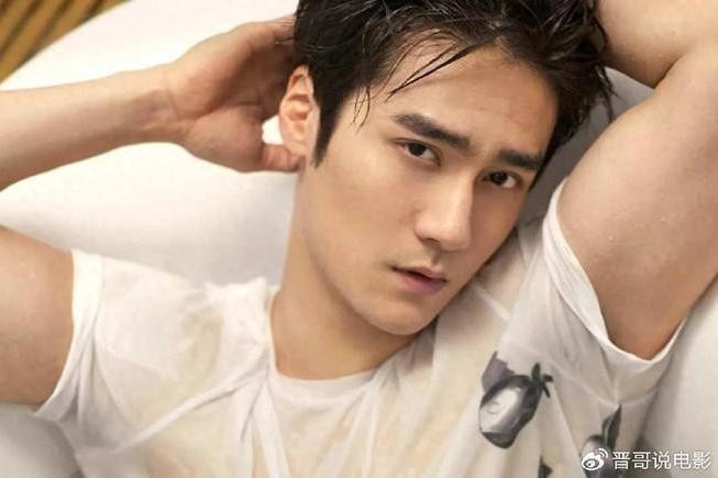 Mỹ nhân suýt phải ngồi tù 4 năm chỉ vì ham ăn, thành công lớn nhất sự nghiệp là yêu người đáng tuổi bố-9