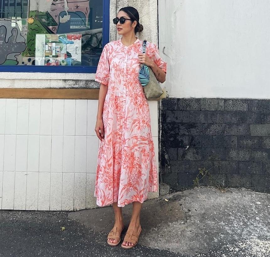 10 cách mặc váy họa tiết giúp vẻ ngoài trẻ trung hơn trong dịp Tết-4