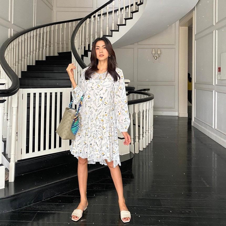 10 cách mặc váy họa tiết giúp vẻ ngoài trẻ trung hơn trong dịp Tết-9