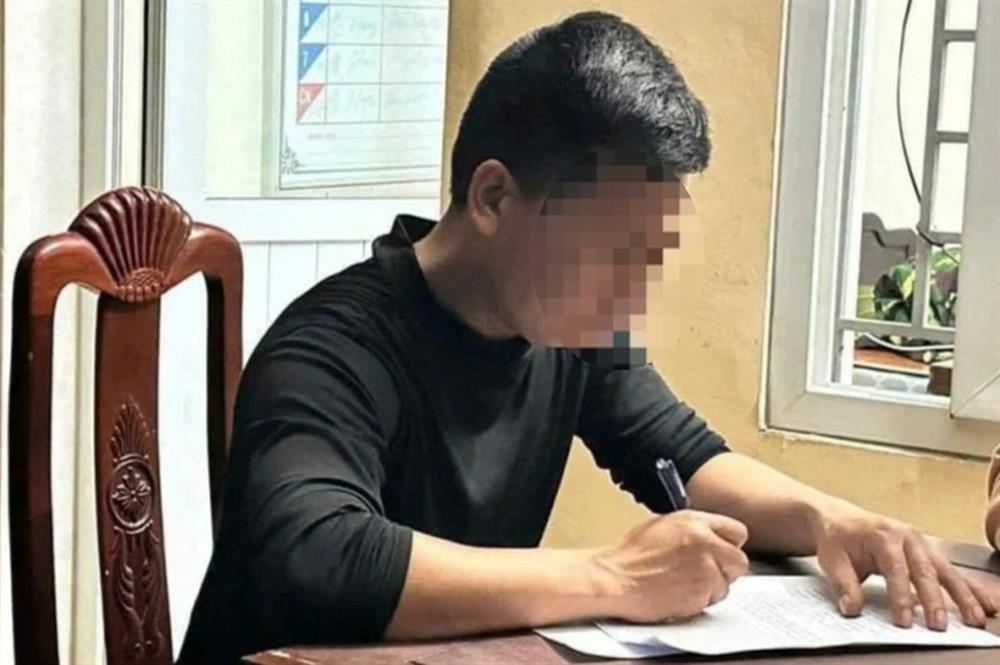 Tài xế thông chốt đo nồng độ cồn là thượng úy quân đội-1