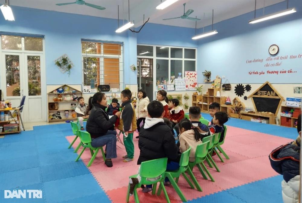 Trẻ nghỉ học vì lạnh: Bà hỏa tốc lên trông cháu, con theo mẹ 10km đi làm-3