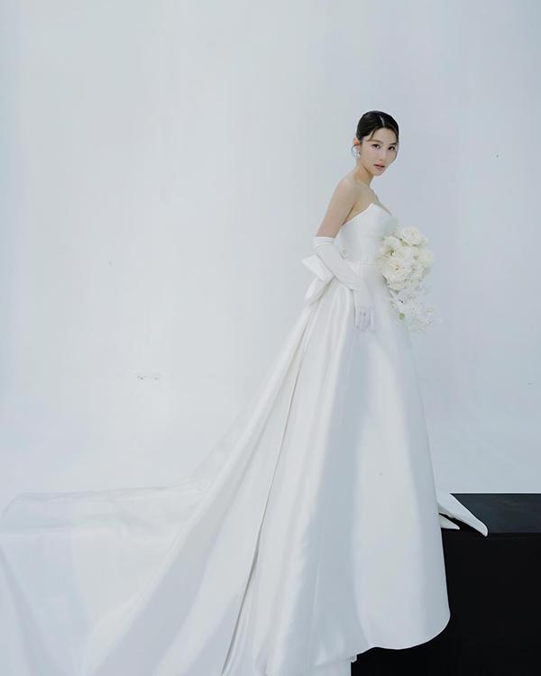 Ảnh cưới chưa từng công bố của Diễm My 9X và chồng doanh nhân điển trai-7