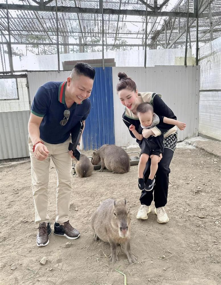 Bảo Thy khoe con trai 2 tuổi đọc bảng chữ cái tiếng Anh vanh vách, choáng ngợp học phí khủng của nhóc tỳ-4