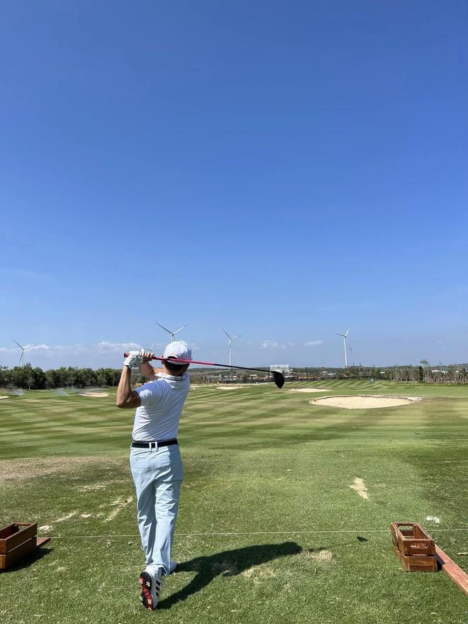 Phú ông Johnny Đặng bị khách sạn hạng sang đuổi ra lề đường, lý do ai nấy cười muốn nội thương-1