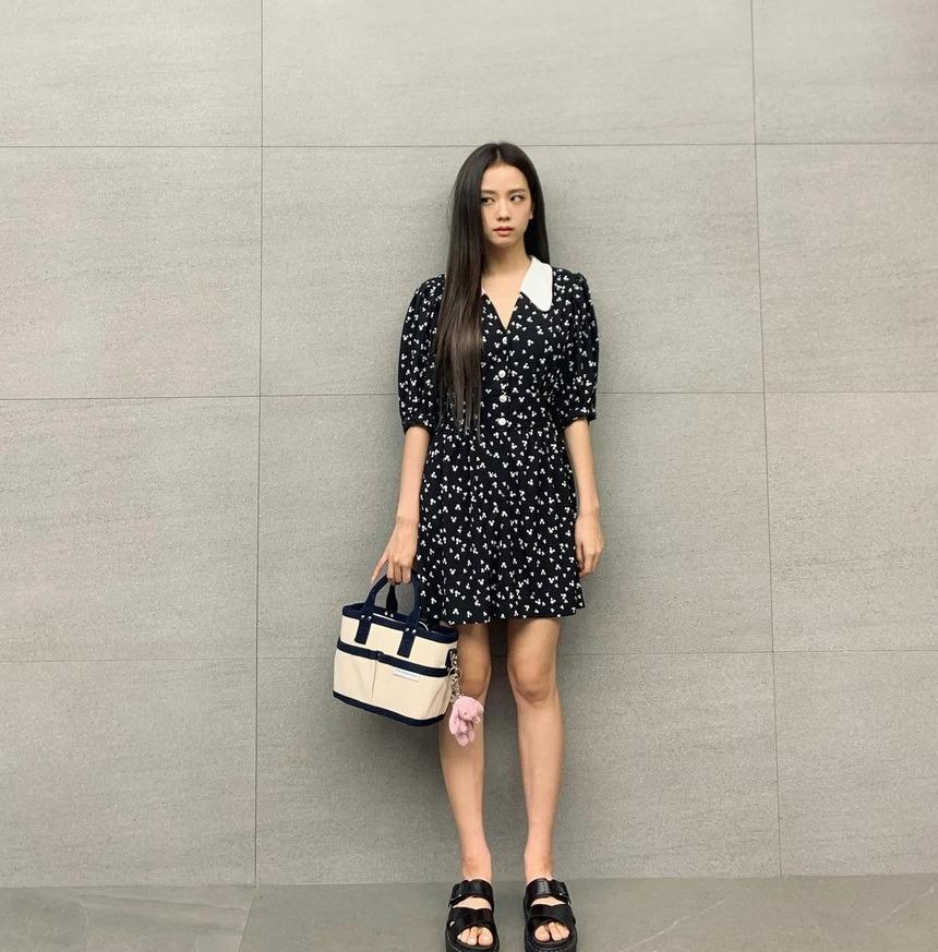 Jisoo gợi ý 10 cách mặc váy ngắn tôn dáng cho nàng có chiều cao khiêm tốn