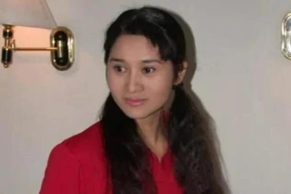 Bị tẩy chay vì có 30 cuộc tình vụng trộm, nữ diễn viên vật lộn lấy lại danh tiếng-2