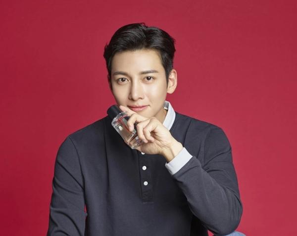 10 mỹ nam Hàn Quốc được theo dõi nhiều nhất-4