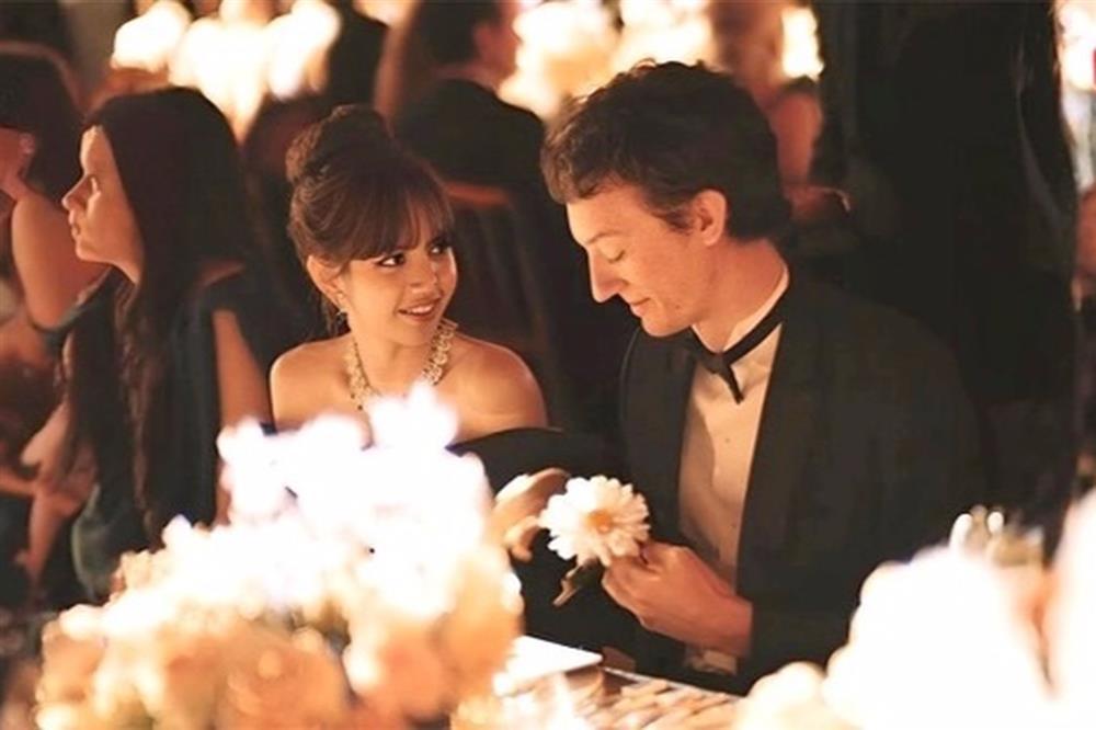 Lisa liên tục xuất hiện như hình với bóng bên bạn trai tỷ phú-3