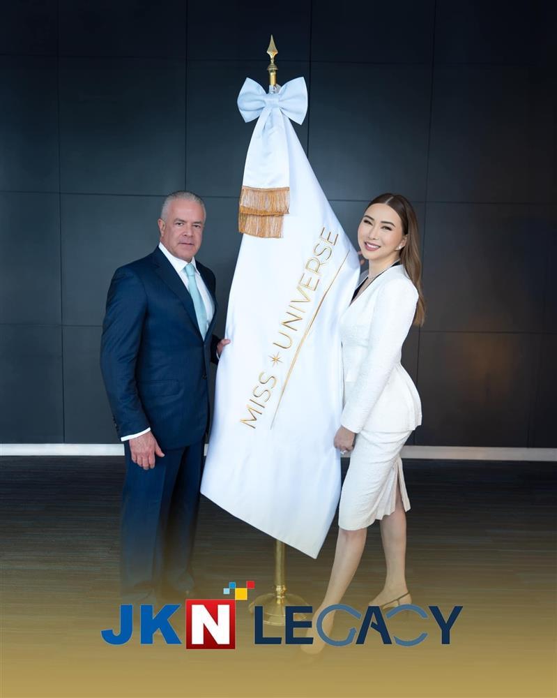 Nữ tỷ phú chuyển giới bán 50% cổ phần Hoa hậu Hoàn vũ-1