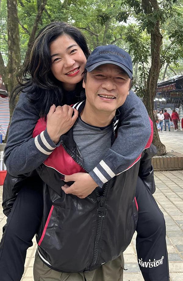 Hôn nhân đời thực của diễn viên VFC: NSƯT Võ Hoài Nam hạnh phúc bên vợ thấu hiểu tâm lý chồng-6