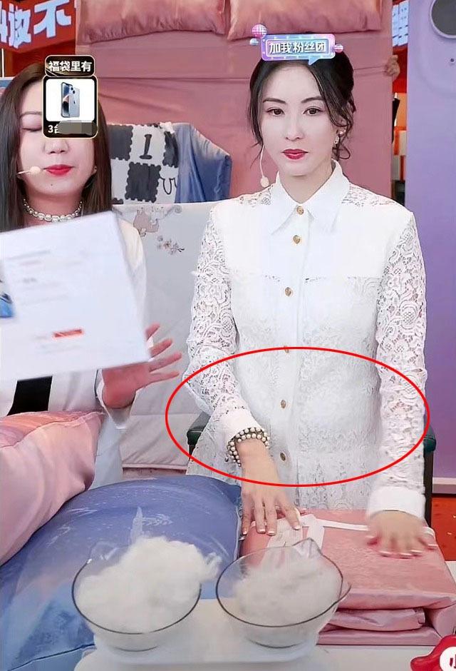 Trương Bá Chi lộ bằng chứng mang thai lần 4, đã cố giấu nhưng bụng cứ lồ lộ như bầu tháng thứ 6?-2