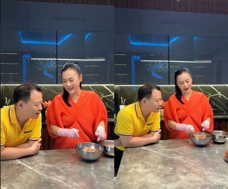 Shark Bình tan làm vào bếp phụ vợ bầu, Phương Oanh trổ tài món mới ngày lạnh, cách làm đơn giản-2