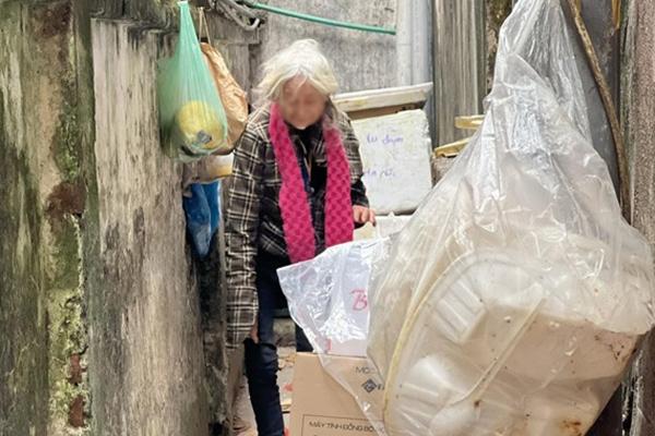 Bà lão 85 tuổi bị tố ngày đi ăn xin, tối về biệt thự từng là giáo viên Văn và làm việc tại tòa soạn báo-5