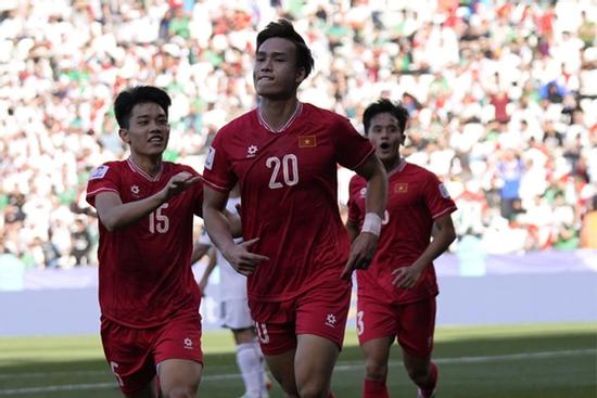 Báo Thái Lan tiếc khi đội tuyển Việt Nam thua Iraq ở phút bù giờ