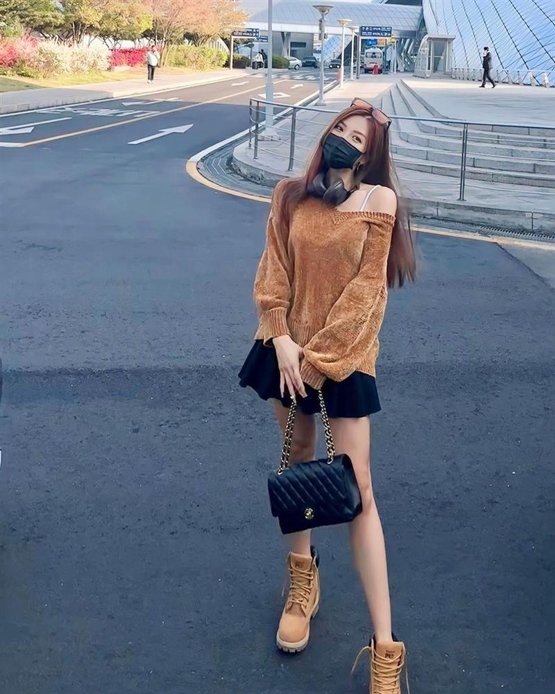 Phong cách vừa trẻ trung, vừa gợi cảm của Trang Pháp-7