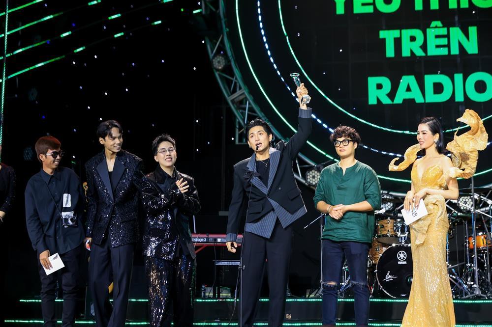 Làn Sóng Xanh 2023: Văn Mai Hương là ca sĩ của năm, Tăng Duy Tân càn quét nhiều giải-12