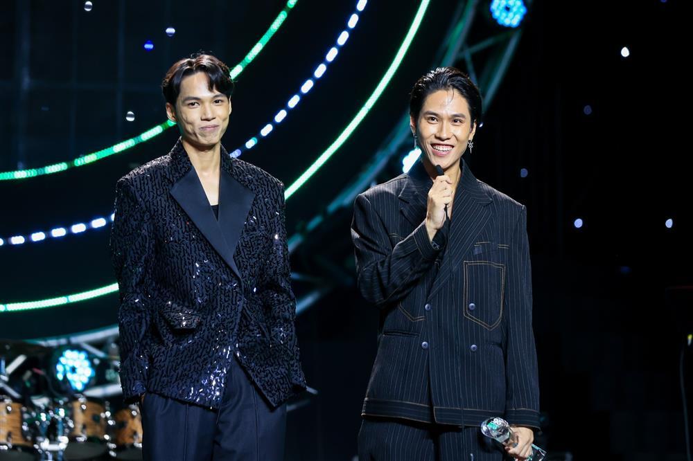 Làn Sóng Xanh 2023: Văn Mai Hương là ca sĩ của năm, Tăng Duy Tân càn quét nhiều giải-9