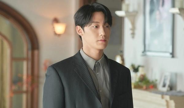 Ngôi sao Hàn Quốc Lee Do-hyun đã trở thành con cưng của Netflix như thế nào?-1