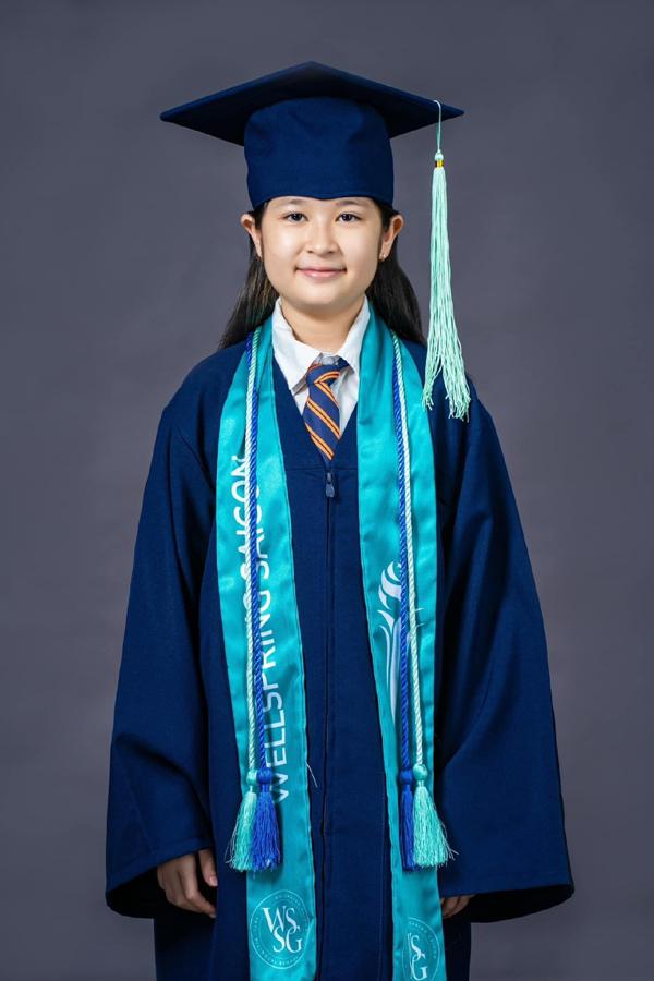 Con gái Huy Khánh 12 tuổi có vẻ ngoài dễ thương giống bố mẹ thế nào?-7