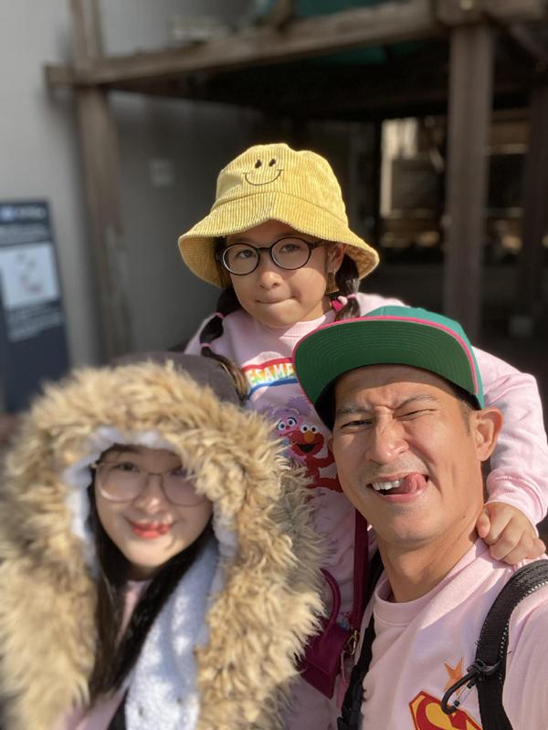 Con gái Huy Khánh 12 tuổi có vẻ ngoài dễ thương giống bố mẹ thế nào?-8