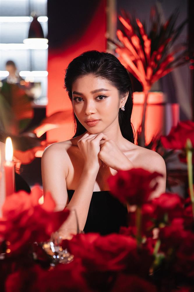 Hoa hậu Đoàn Thiên Ân đọ nhan sắc với Á hậu Minh Kiên trong 1 khung hình-7