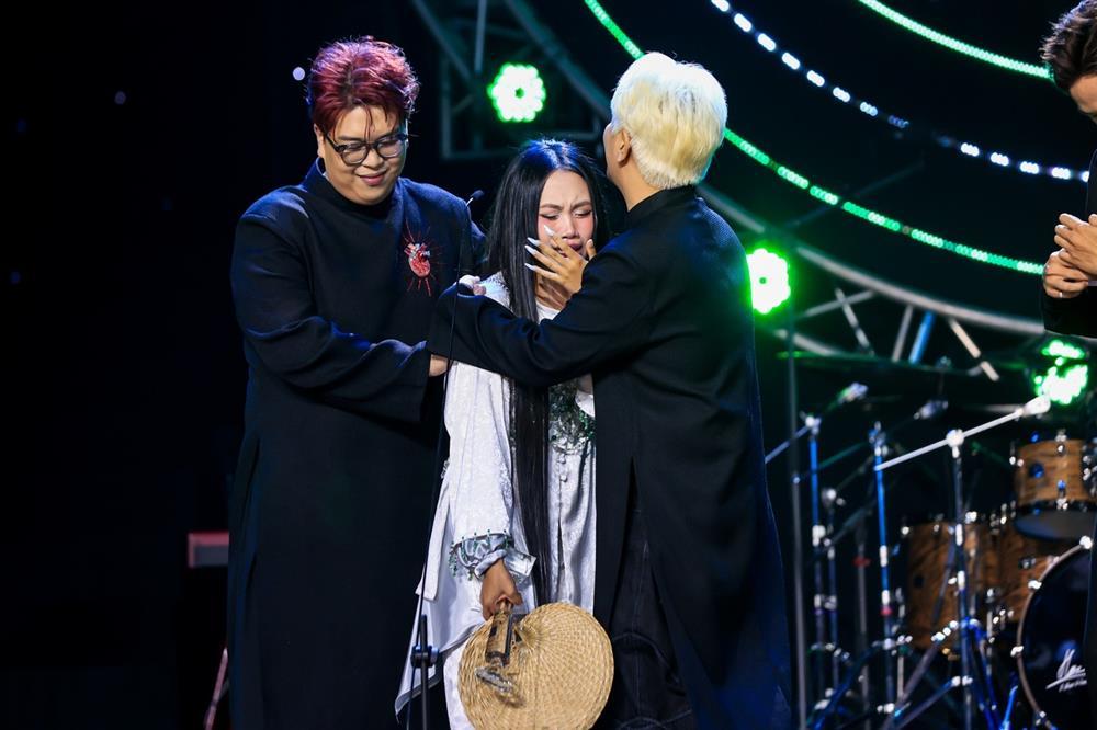 Vì sao Phương Mỹ Chi đi hát 10 năm vẫn nhận giải Gương mặt mới?-1