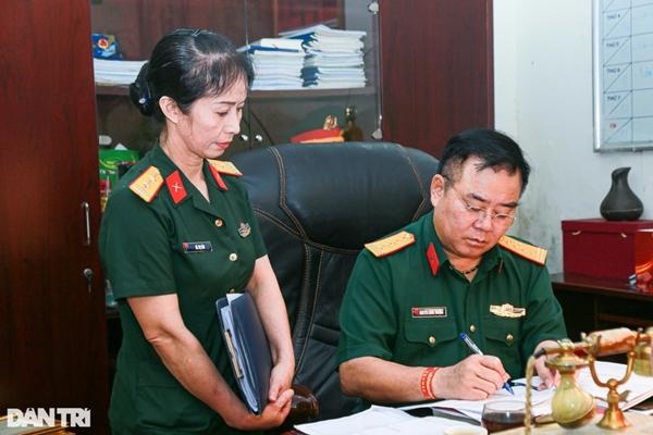 Ngọc Hoàng đầu tiên của Táo Quân: Sếp lớn của Tự Long, lấy vợ kém 13 tuổi-3