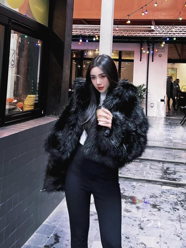 Quỳnh Kool lên đồ cực quyến rũ giữa thời tiết giá rét-2