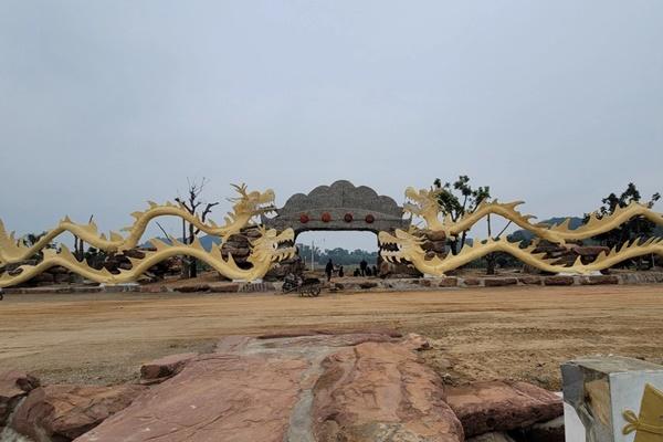 Tranh cãi linh vật rồng mầm non ở Bắc Giang, người thợ nói gì?-4