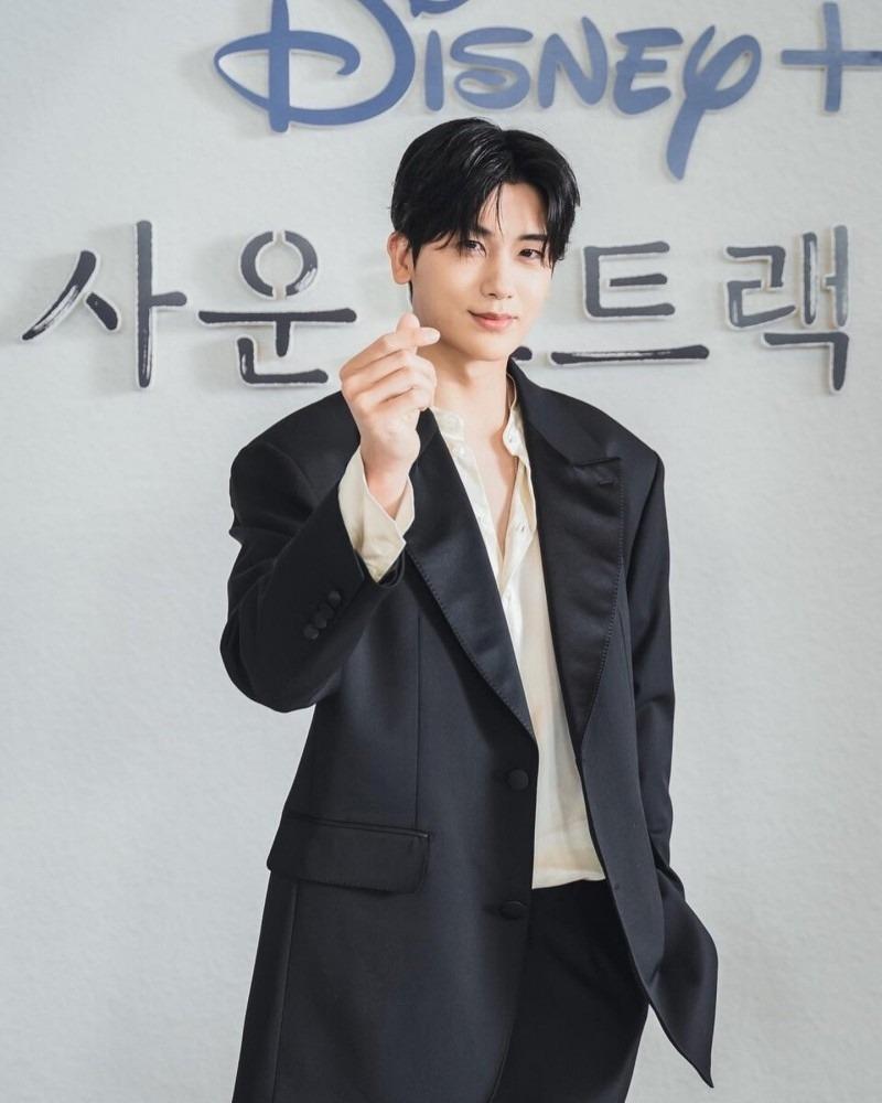 Park Hyung-sik: Ca sĩ thần tượng trở thành diễn viên đoạt nhiều giải thưởng-1